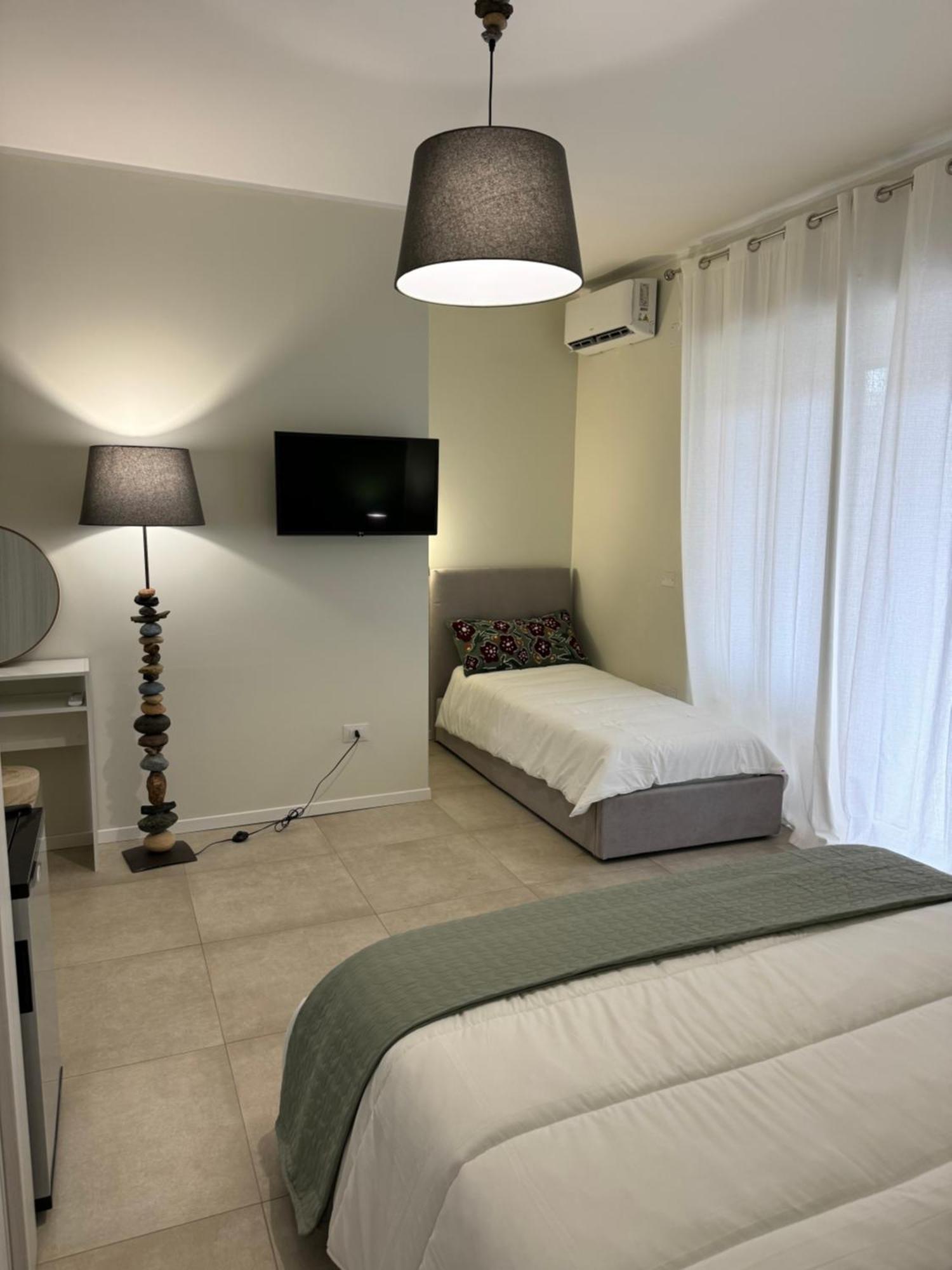 Hotel Dimora Dei Vespri 1 à Catane Extérieur photo