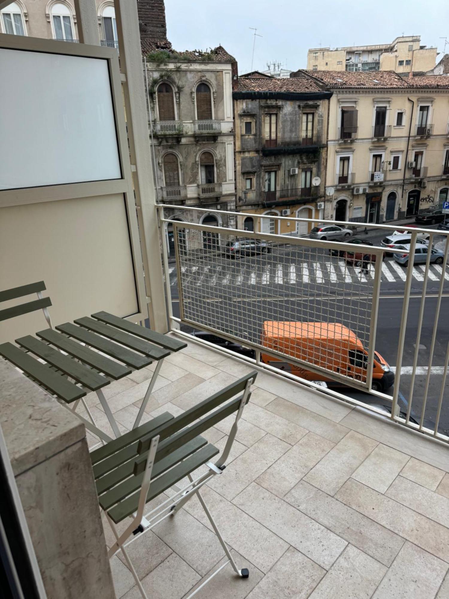Hotel Dimora Dei Vespri 1 à Catane Extérieur photo